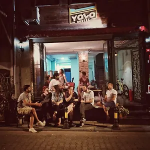 https://yolohostel.istanbul-turkeyhotels.com